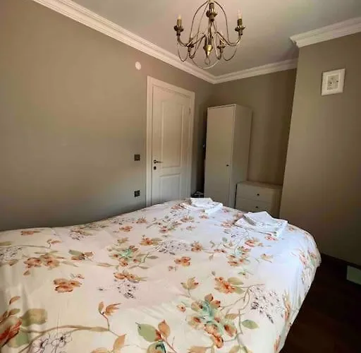 Gulhanim House * 말마리스